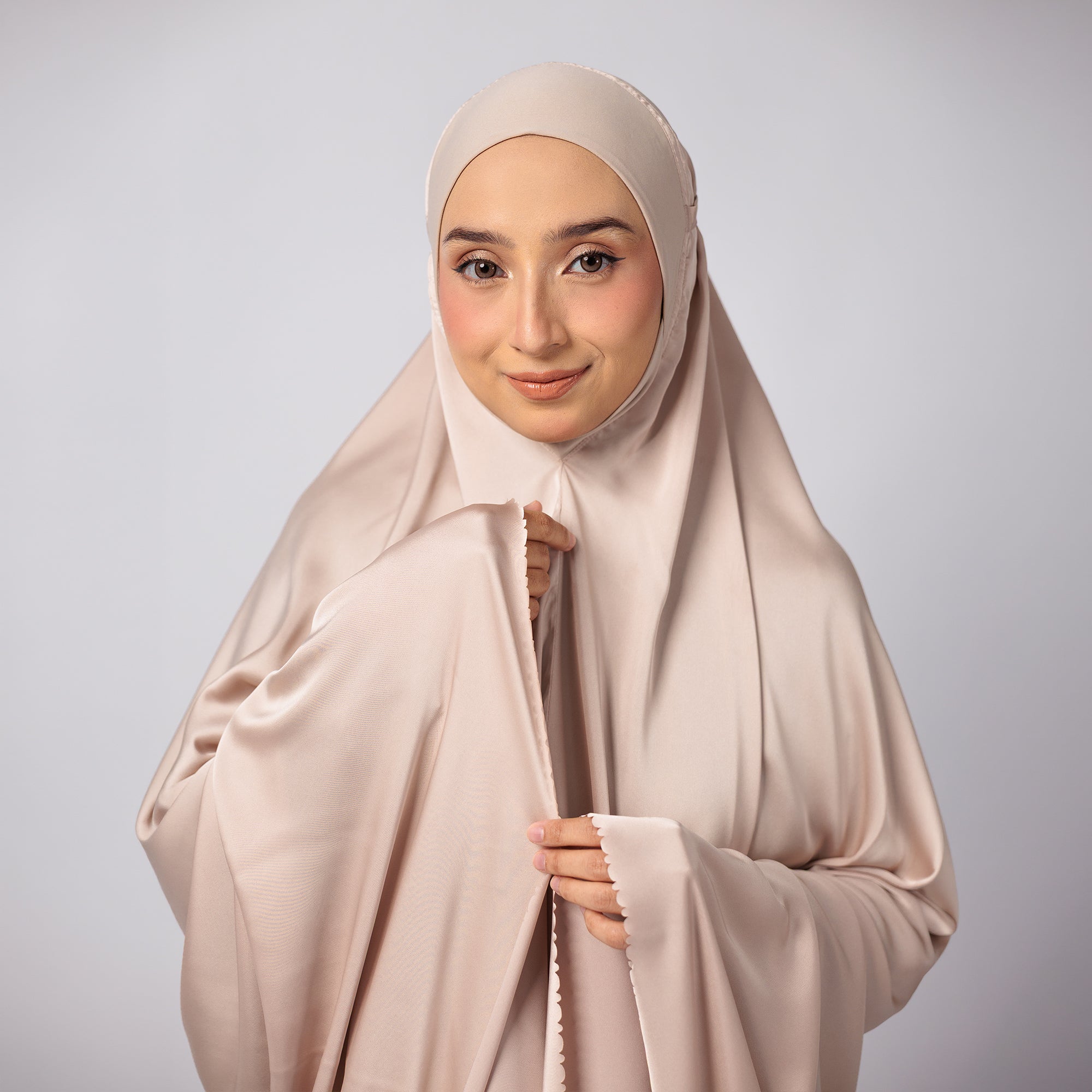 Naura Telekung Satin