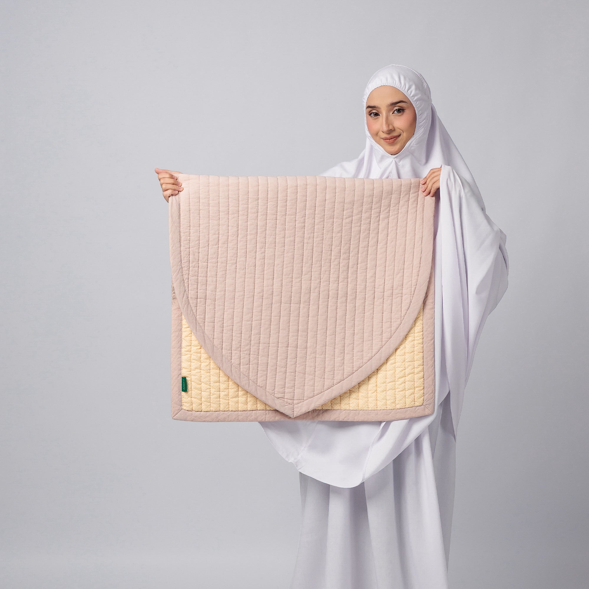 Mihrab Sajada Standard