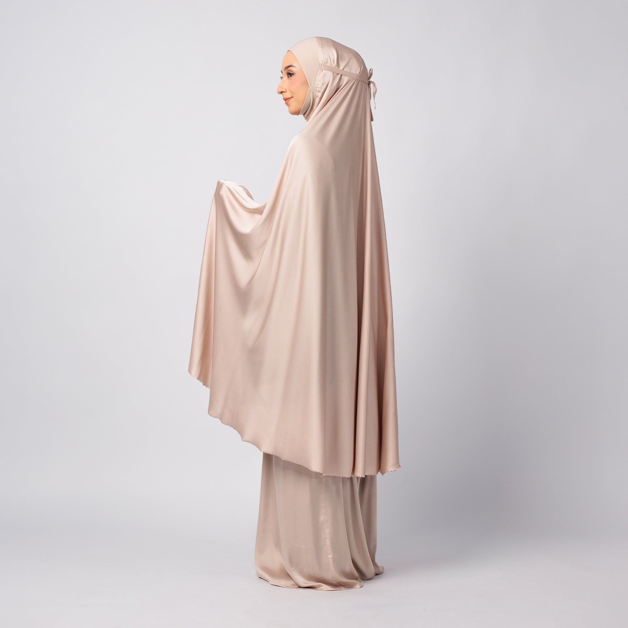 Naura Telekung Satin