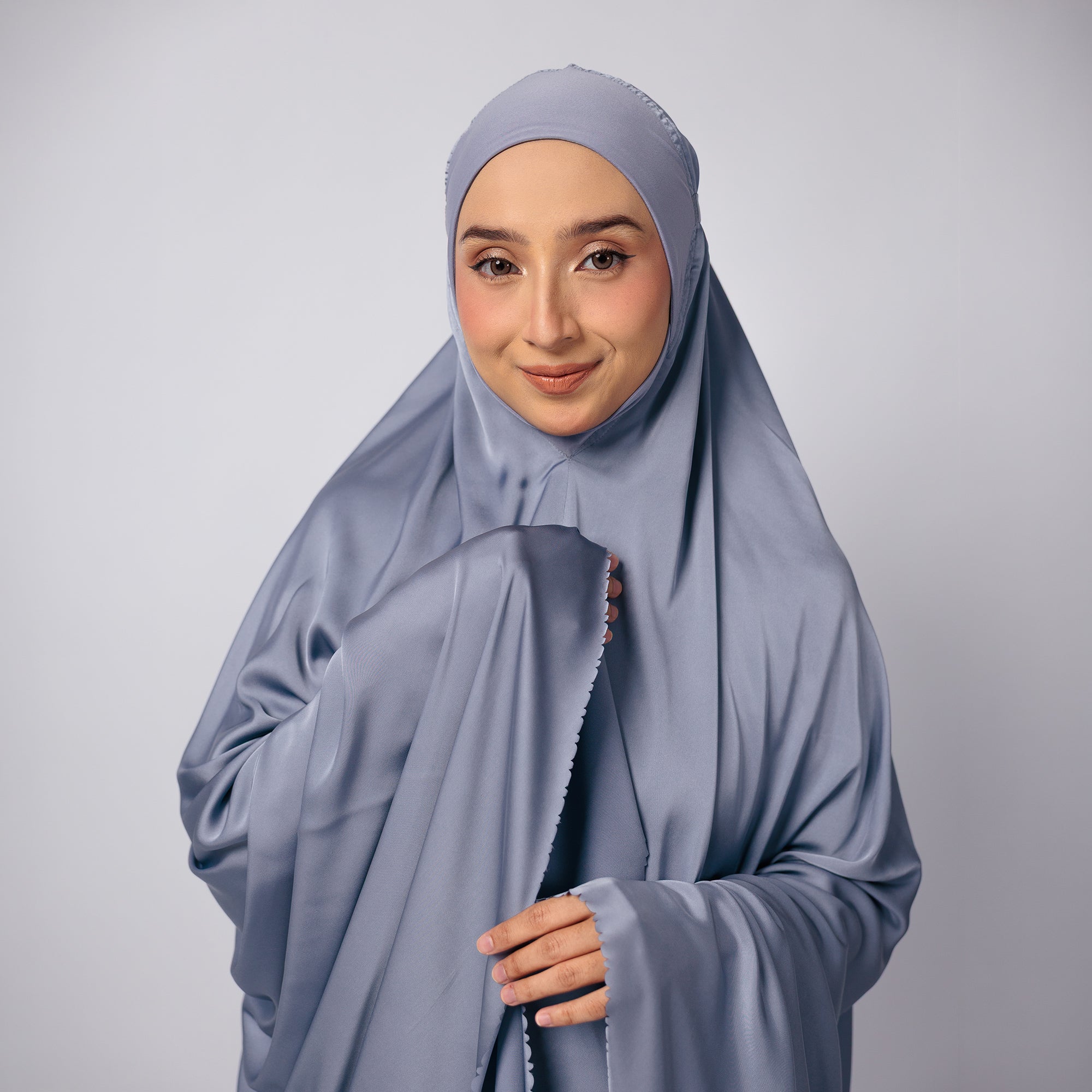 Naura Telekung Satin