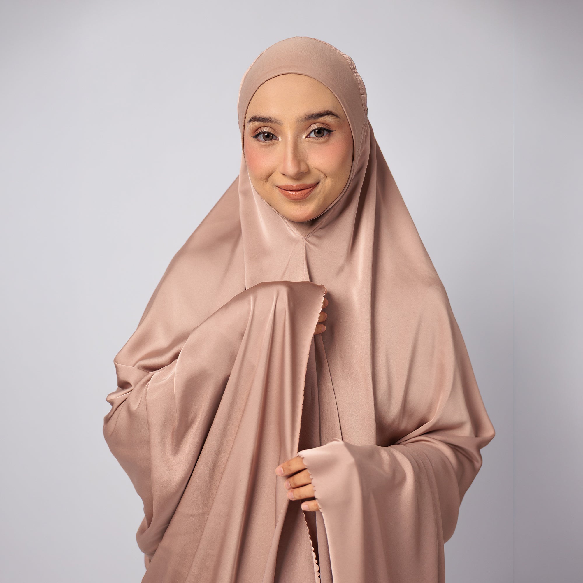 Naura Telekung Satin