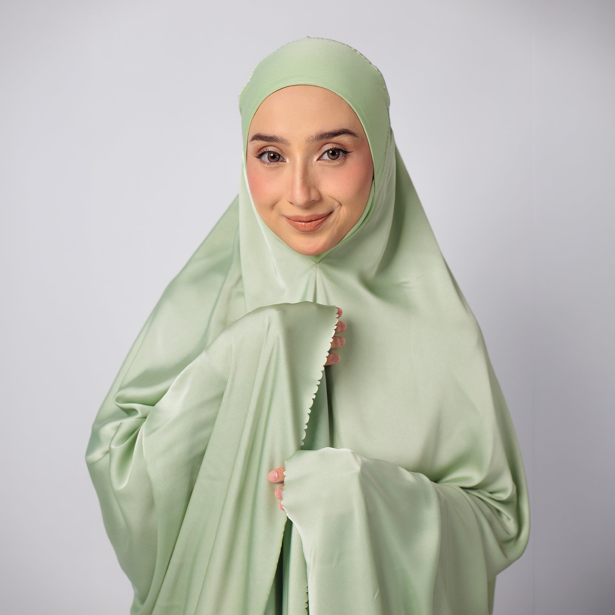 Naura Telekung Satin